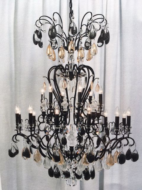 SimoEng3's tweet image. Impressive big chandelier in black color with different Murano glass drops in black, gold and pullegoloso colors !!!! 😊😊

custom sizes and colors !!!!

@simoeng_official

#simoeng_official
#custominteriordesign #muranoglass #madeinitaly #luxurylighting