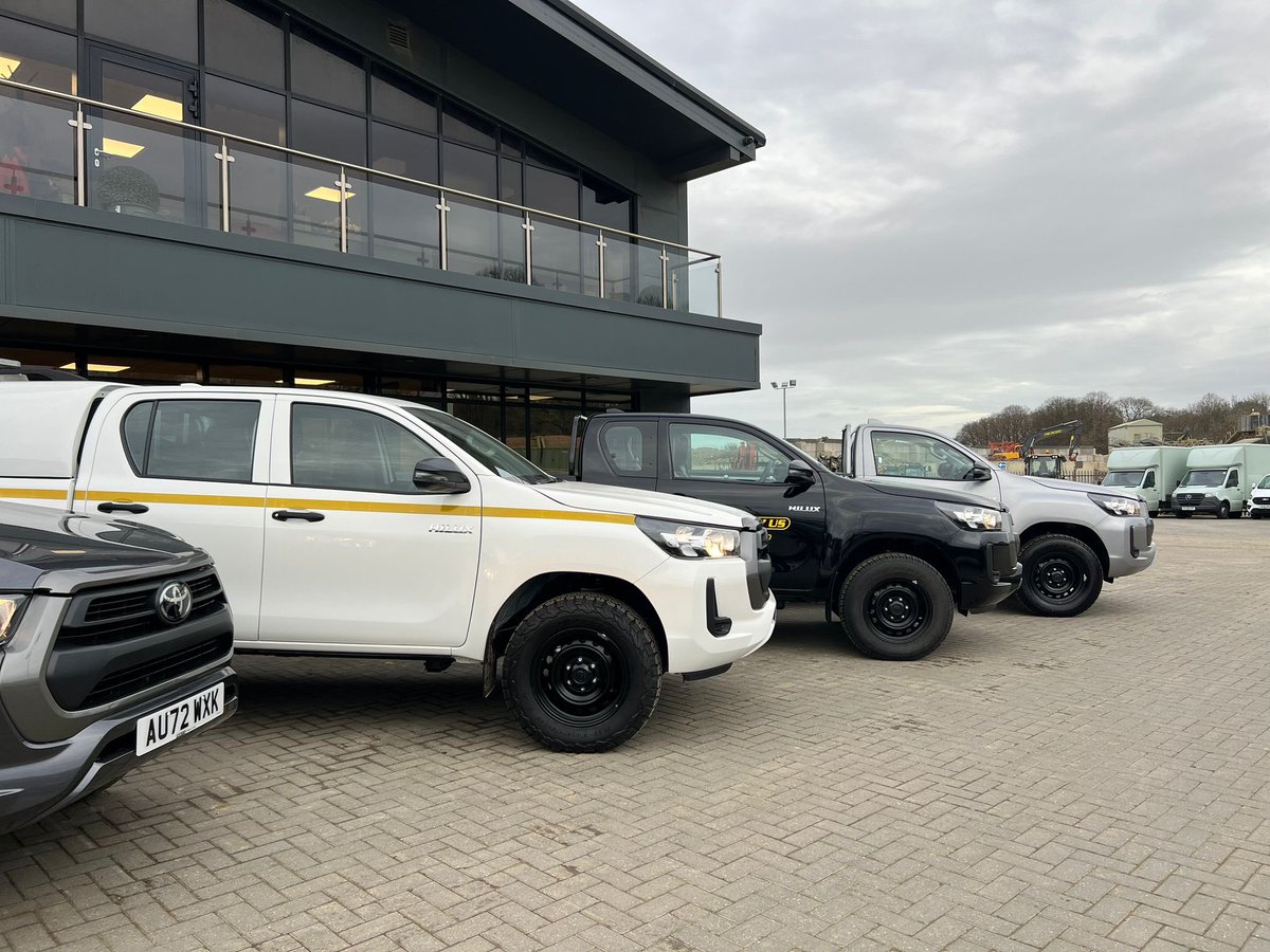 Tru Rent offer the whole range of Toyota Hilux 4x4 pick ups for immediate nationwide hire, single cab,extra cab,double cabs from active’s to GR’s. Contact hire@tru7.com tru7.com Tru7group #planthire #vantruckhire #demolition #aggregates #4x4hire