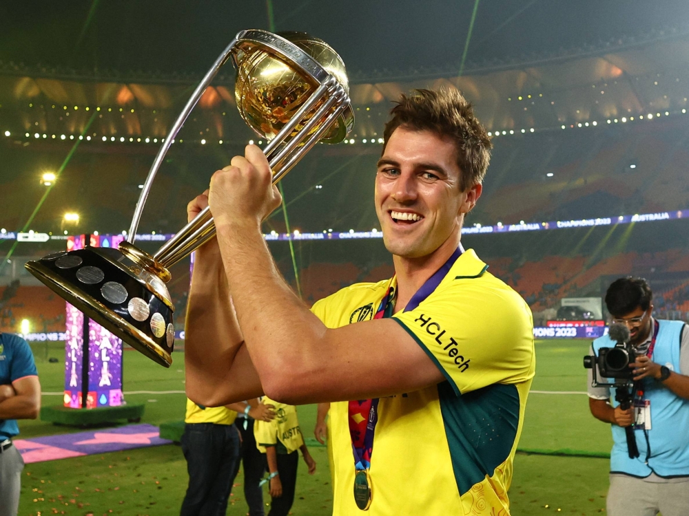 What a year for Pat Cummins! After retaining the Ashes and leading his country to World Cup glory, the Australian has now become the most expensive player in IPL history as he's bought by Sunrisers for A$3.7 million 💰🏏
