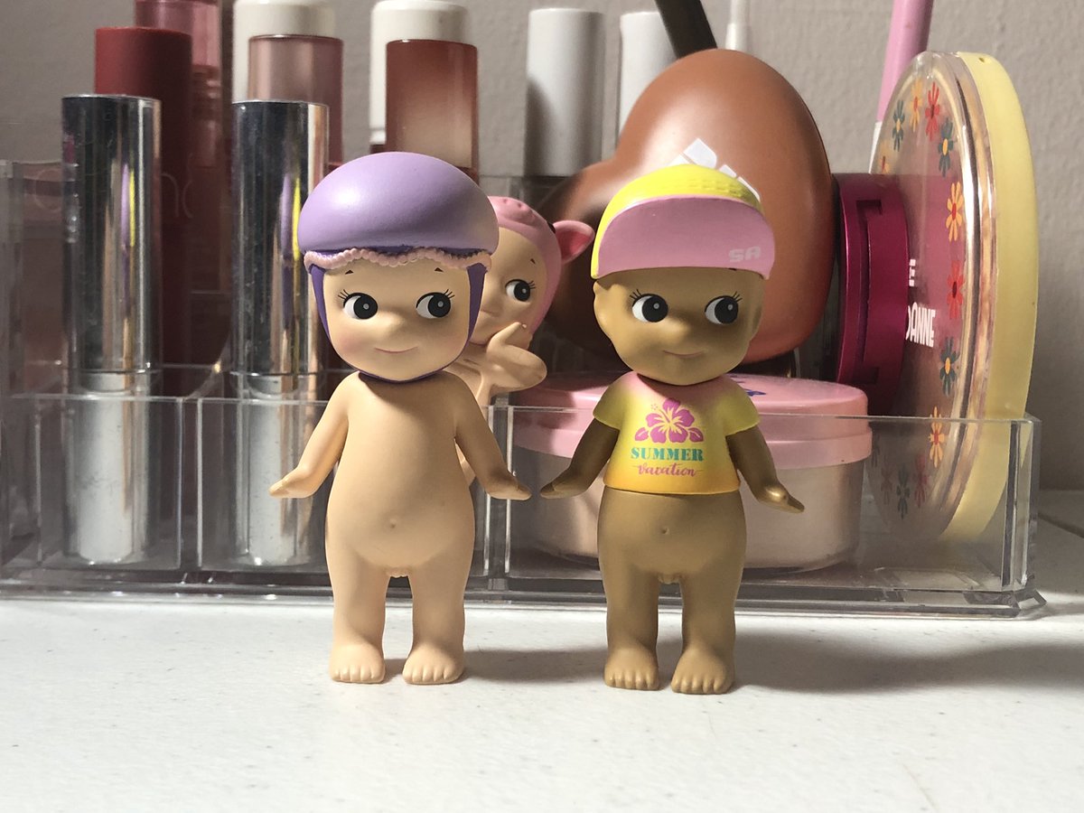 puddingtwt's tweet photo. wts lfb ufs sonny angel

set a : ₱1400 (450 | 500 | 450)
set b : ₱1400 (450 | 450 | 500)
set c : ₱950 (₱500 | ₱450) 
jellyfish : ₱500
summer 2017 : ₱650

x sensi
gcash payo sdd

loc: sampaloc, manila https://t.co/a08XP5wCSq