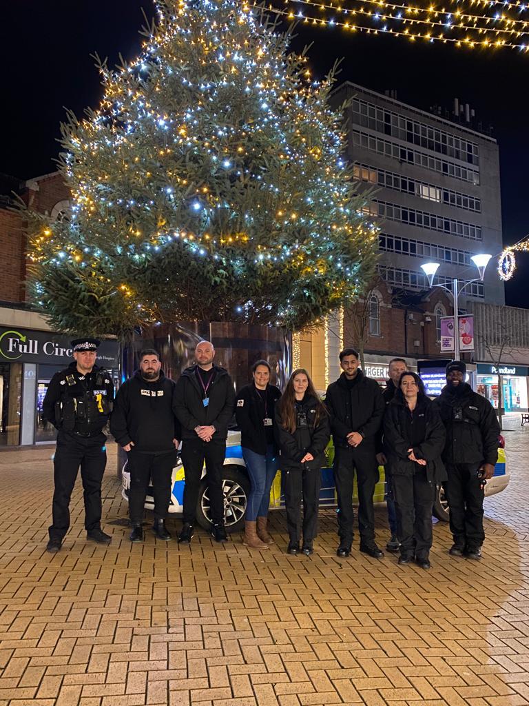 Safer Chelmsford Partnership (@saferchelmsford) on Twitter photo On Friday night we held a festive multi agency night of action in Chelmsford. On this evening we were joined by @EPChelmsford officers from Community and Local Policing.
A variety of <a href="/ChelmsCouncil/">Chelmsford City Council</a>
officers were also out speaking to and keeping members of the public safe. On Friday night we held a festive multi agency night of action in Chelmsford. On this evening we were joined by @EPChelmsford officers from Community and Local Policing.
A variety of <a href="/ChelmsCouncil/">Chelmsford City Council</a>
officers were also out speaking to and keeping members of the public safe.