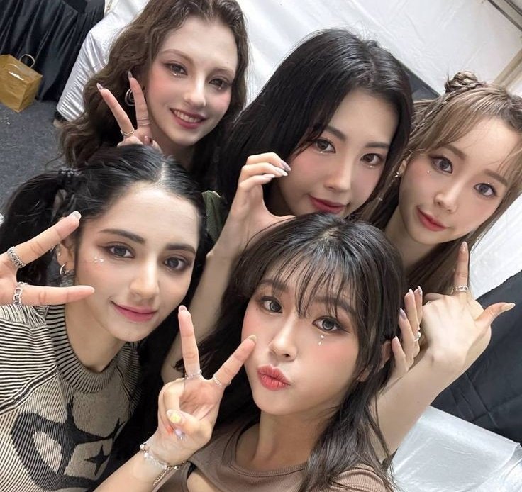 llah. fan account โท (@amipookie) on Twitter photo โน | Conheรงa a uniรฃo global de fanbases do X:IN !!
@XinBrasiil :)
<a href="/XinGlobal/">X:IN GLOBAL (slow)</a>
<a href="/xins_walkytalky/">xin.s_walkytalky</a>
@XIN_STATS
<a href="/XinCharts/">X:in Charts</a>
<a href="/MinkyGang/">X:IN HANNAHโs GLOBAL FANSโจ</a>
<a href="/xingermany/">X:IN GERMANY ๐ฉ๐ช</a>
Essa uniรฃo tem como objetivo organizar projetos globais para o X:IN! โน | Conheรงa a uniรฃo global de fanbases do X:IN !!
@XinBrasiil :)
<a href="/XinGlobal/">X:IN GLOBAL (slow)</a>
<a href="/xins_walkytalky/">xin.s_walkytalky</a>
@XIN_STATS
<a href="/XinCharts/">X:in Charts</a>
<a href="/MinkyGang/">X:IN HANNAHโs GLOBAL FANSโจ</a>
<a href="/xingermany/">X:IN GERMANY ๐ฉ๐ช</a>
Essa uniรฃo tem como objetivo organizar projetos globais para o X:IN!
