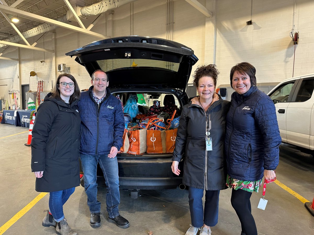 Our amazing PALS coordinator, Krista, from Seaside Park School picked up three holiday hampers from the SJE elves to be distributed to families this season! #community #holidaygiving