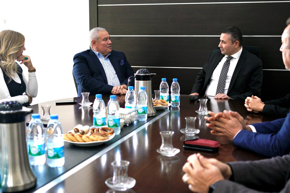 DavutCetin's tweet photo. Makina Mühendisleri Odası Antalya Şube Başkanı İbrahim Atmaca ve Yönetim Kurulu ile bir araya gelerek #YeniMuratpaşa hedeflerimizi anlatarak, görüşlerini dinledik. Keyifli ev sahiplikleri ve yakın ilgilerine teşekkür ederim. https://t.co/WNEq5Ksob6