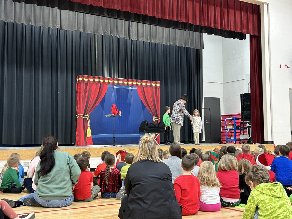 Magic show at Central Elementary this morning… lots of laughs and fun! #Uproud