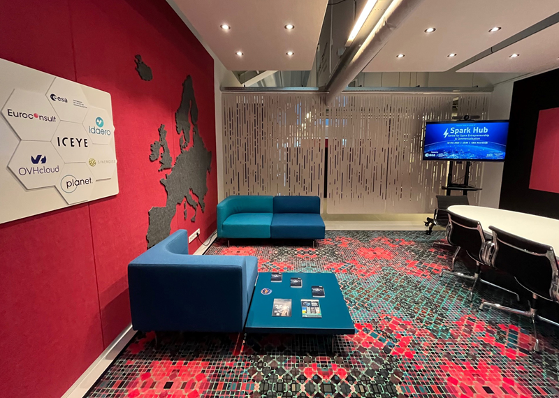SBICNoordwijk's tweet photo. ⚡  There was a buzz of excitement at #SBICNoordwijk! The Spark Hub: Centre for Space Entrepreneurship and Commercialisation last week by ESA's Niels Eldering. 

🎯View launch photo gallery &amp; links to reports on the ESA and NL Space Campus websites via: https://t.co/HpXziplFN1 https://t.co/sJhQ5Yiz3p