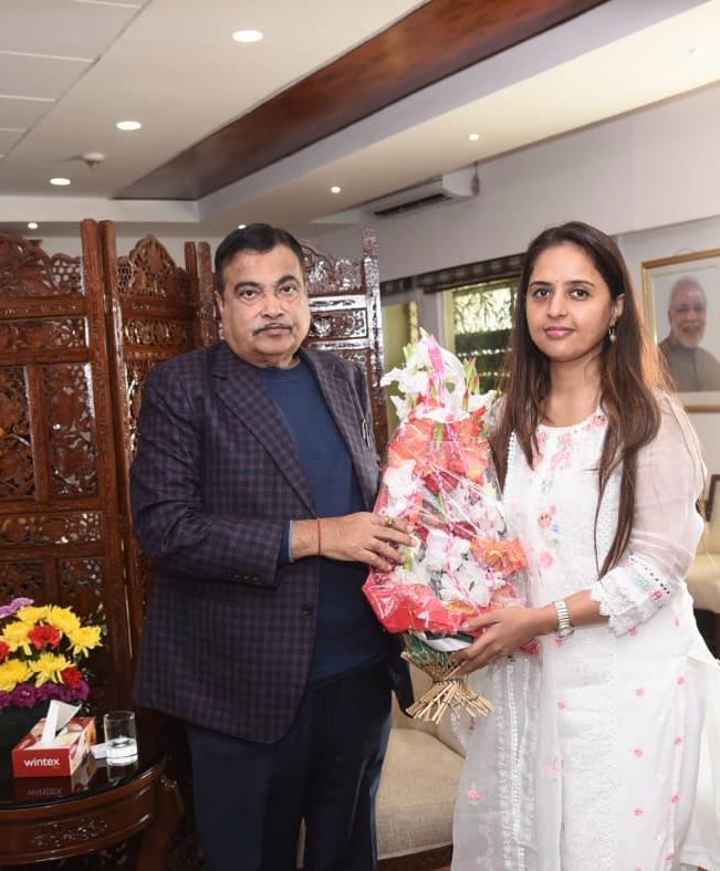 Dr. Pritam Munde (@drpritammunde) on Twitter photo आपल्या बीड जिल्ह्यातील रस्त्यांच्या विकास कामांसंदर्भात आज केंद्रीय रस्तेविकास मंत्री आदरणीय श्री <a href="/nitin_gadkari/">Nitin Gadkari</a> साहेब यांची त्यांच्या दिल्लीतील कार्यालयात भेट घेतली.
बीड आणि लातूर जिल्ह्याला जोडणाऱ्या राष्ट्रीय महामार्ग क्रमांक ५४८ ब या रस्त्याचे ( 1 /3 ) आपल्या बीड जिल्ह्यातील रस्त्यांच्या विकास कामांसंदर्भात आज केंद्रीय रस्तेविकास मंत्री आदरणीय श्री <a href="/nitin_gadkari/">Nitin Gadkari</a> साहेब यांची त्यांच्या दिल्लीतील कार्यालयात भेट घेतली.
बीड आणि लातूर जिल्ह्याला जोडणाऱ्या राष्ट्रीय महामार्ग क्रमांक ५४८ ब या रस्त्याचे ( 1 /3 )