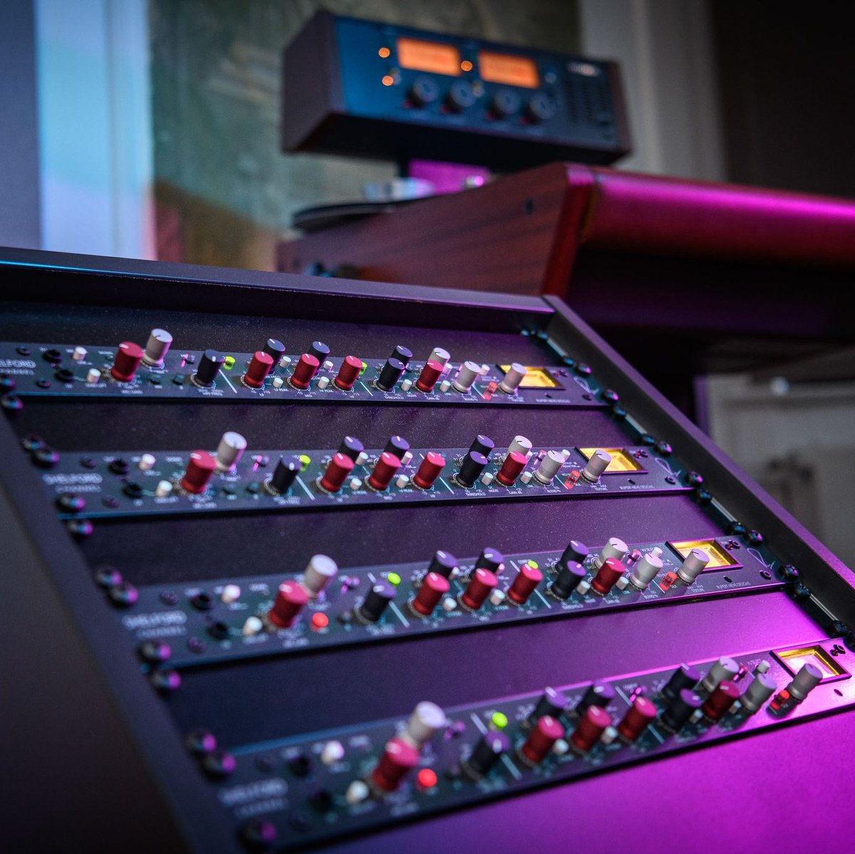 Head over to Rupert Neve designs to learn about why we chose the shelford channels to help create our new release Desolate Guitars. rupertneve.com/news/e-instrum…