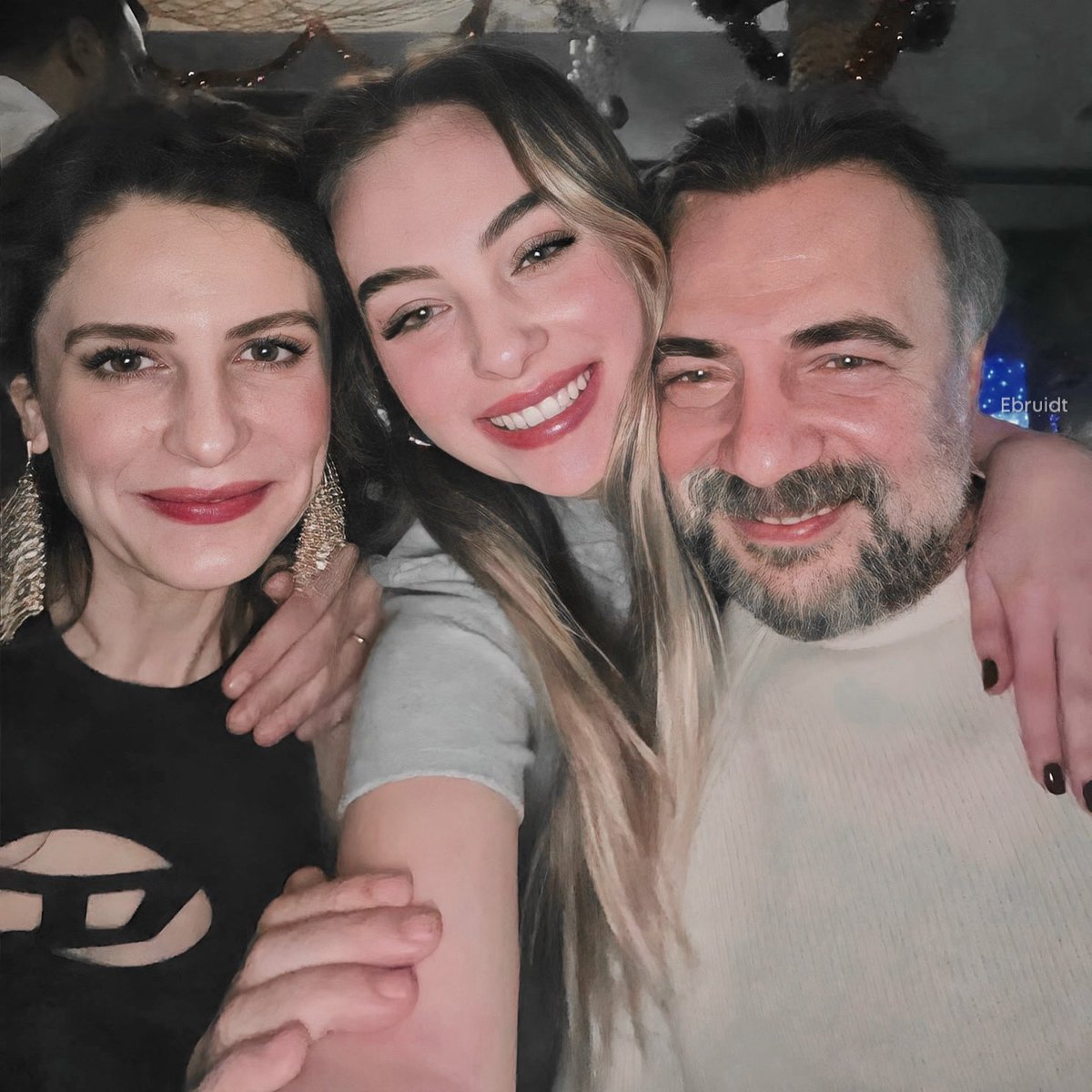 Best Family 🤍.. 
#ebruözkan • #BenBuCihanaSığmazam • #OktayKaynarca • #Minaderman