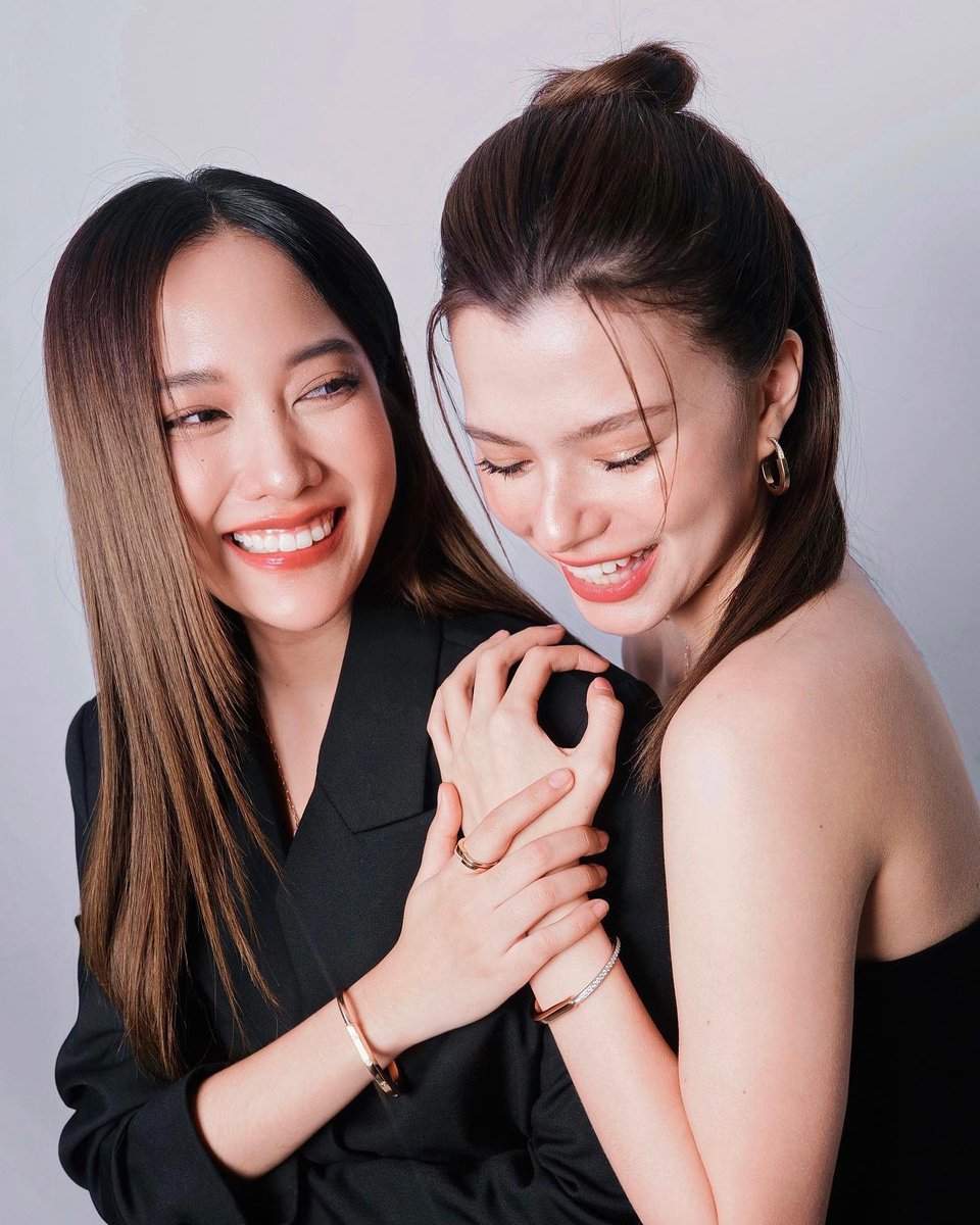 mywhitelilly_'s tweet image. Tiffany &amp;amp; Co X FreenBecky 

how perfect they are together 🥹🤍✨

#ฟรีนเบค
#tiffanyAndCo #TiffanyLock