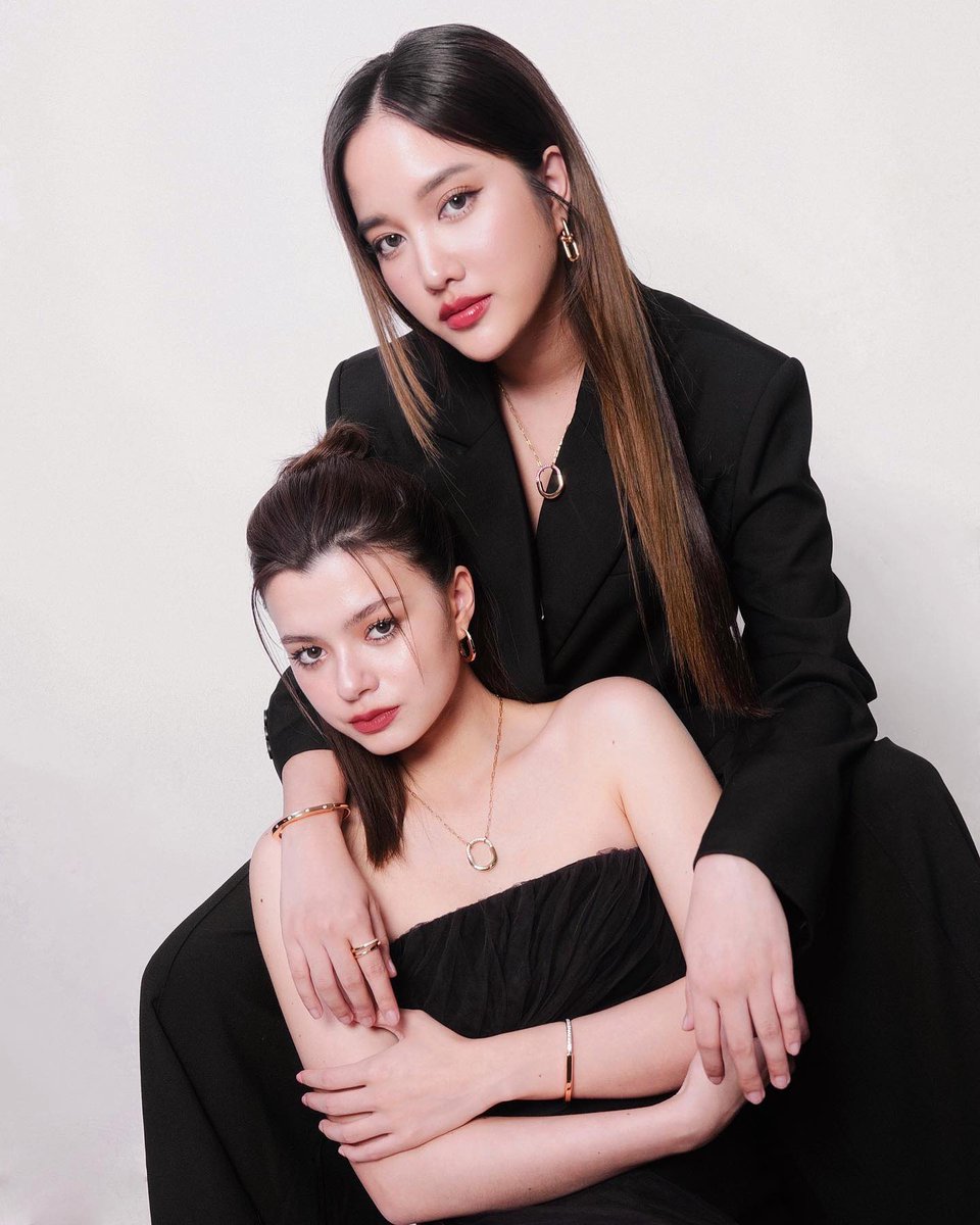 mywhitelilly_'s tweet image. Tiffany &amp;amp; Co X FreenBecky 

how perfect they are together 🥹🤍✨

#ฟรีนเบค
#tiffanyAndCo #TiffanyLock