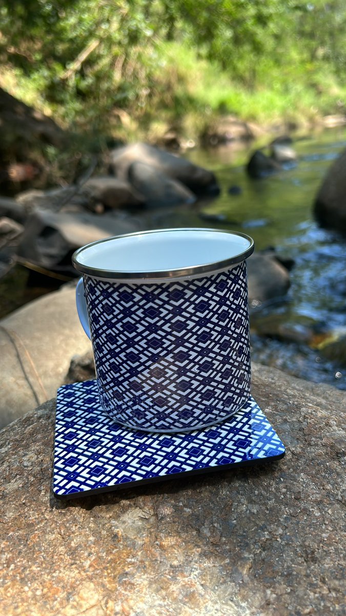 Hi friends , kindly note that 24th december is the last day for orders in 2023. The special of 15% off a set of six mugs is still running . 
#southafricanhomeware #ezobkghwari #thokozagogo #africandesigner #SouthAfricanart #seshweshwe #isixhosa