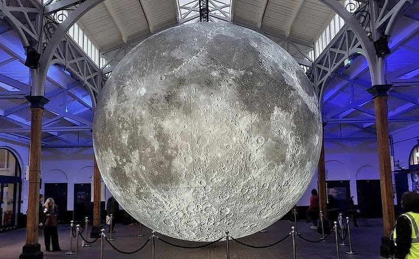 The MOON has landed 😍