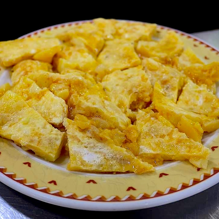 BarJuanJose's tweet photo. Uno de los entrantes estrella en nuestras comidas de Navidad 😜

📞 959 26 38 57
📌 C/Villamundaka, 1 - Huelva https://t.co/5k7vfEIyr1