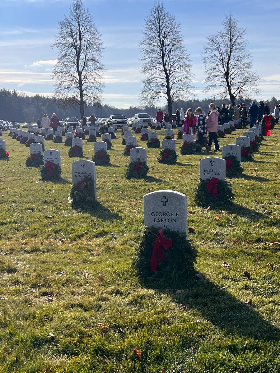 B Spa Boys HOOPS (@bspaboyshoops) on Twitter photo Thanks to the boys, and booster club, for supporting <a href="/WreathsAcross/">Wreaths Across America</a>. It’s very easy to get caught up in the self, but very important to consider, honor, and act in service of others. BSpa: be Selfless, be Present, be Accountable. Thanks to the boys, and booster club, for supporting <a href="/WreathsAcross/">Wreaths Across America</a>. It’s very easy to get caught up in the self, but very important to consider, honor, and act in service of others. BSpa: be Selfless, be Present, be Accountable.