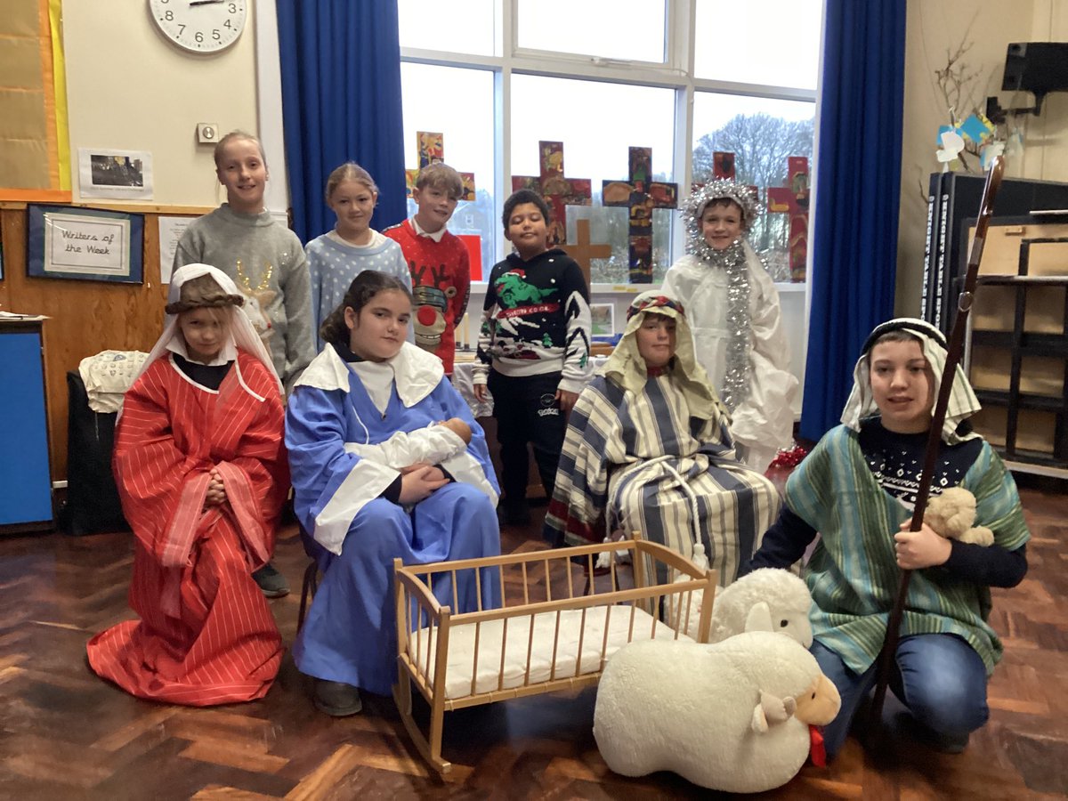 Community lead Open the Book Worship, the nativity. Brilliant. <a href="/LeedsCofE/">Diocese of Leeds</a> <a href="/LeedsAnglicanEd/">Diocese of Leeds Education Team</a> Merry Christmas