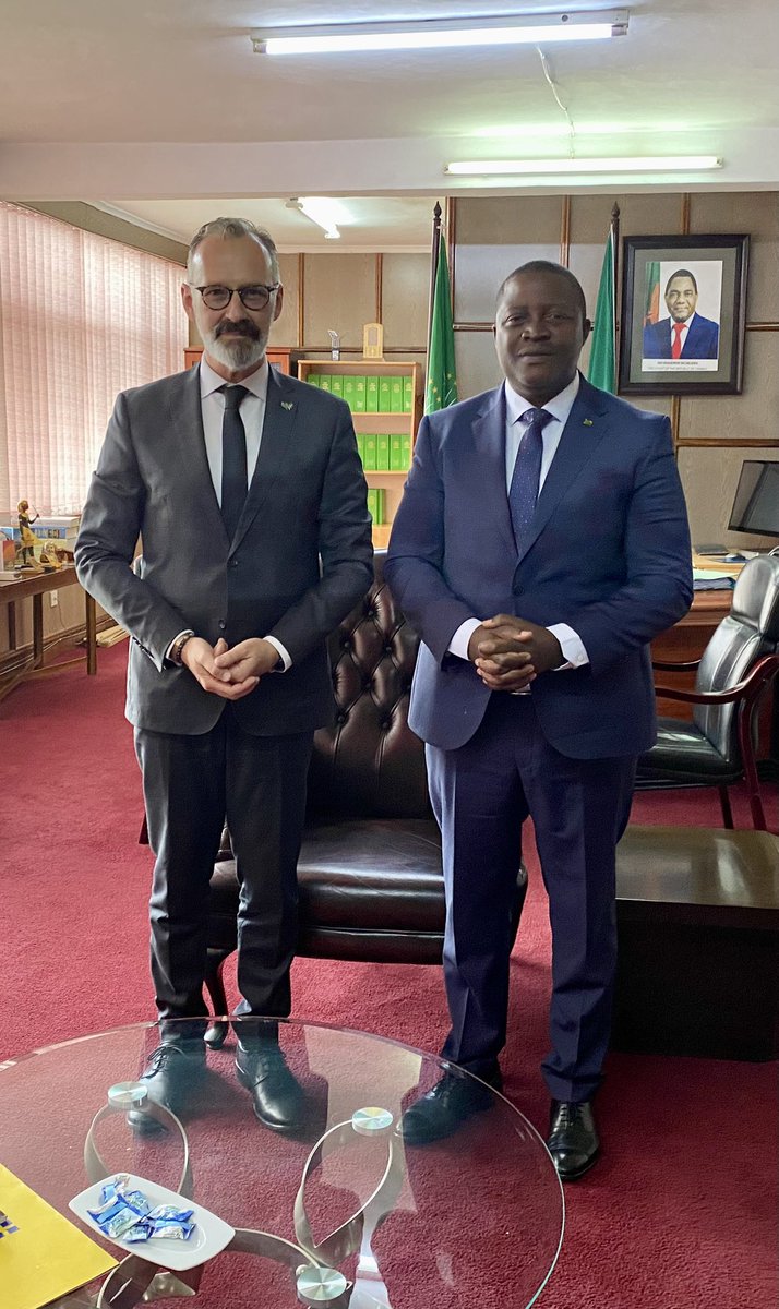 Johan Hallenborg, Ambassador of Sweden to Zambia (@sweambzam) on Twitter photo Nice to catch up with Hon Minister <a href="/HonKakubo1/">Hon. Stanley K Kakubo</a> and compare notes as we look ahead at 2024!
Wishing all colleagues at <a href="/ZambiaMFAIC/">Zambia Foreign Ministry</a> happy holidays!
#SweZam๐ธ๐ช๐ฟ๐ฒ Nice to catch up with Hon Minister <a href="/HonKakubo1/">Hon. Stanley K Kakubo</a> and compare notes as we look ahead at 2024!
Wishing all colleagues at <a href="/ZambiaMFAIC/">Zambia Foreign Ministry</a> happy holidays!
#SweZam๐ธ๐ช๐ฟ๐ฒ