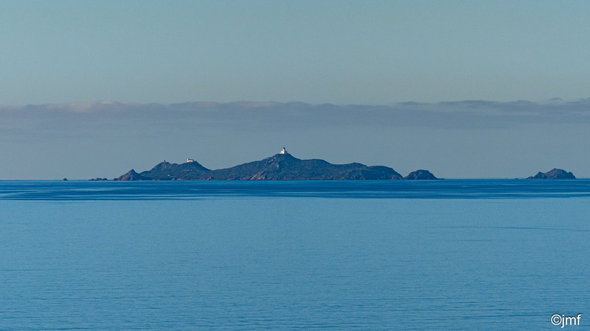 Mer d'huile sur les iles Sanguinaires 
#Porticcio #Ajaccio #Corse #Corsica #Island #Photography