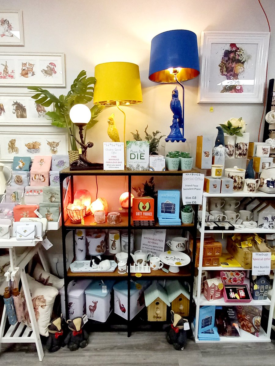 Have you seen how festive our stores are?! Here's a peek at Bexhill 💛 #feelingfestive #christmasiscoming #only6daystogo! #giftideas #secretsanta #stockingfillers