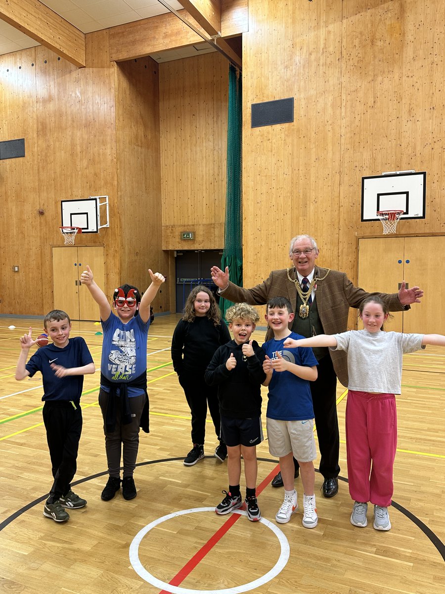 Fife Provost (@fifeprovost) on Twitter photo Popped into Kelty Community Centre to catch up with kids taking part in the ActiveEat programme. <a href="/FifeActiveSch/">Fife Active Schools</a> are running this with local primary schools combining sport and free food for local kids in the run up to Christmas – can highly recommend the stovies! Popped into Kelty Community Centre to catch up with kids taking part in the ActiveEat programme. <a href="/FifeActiveSch/">Fife Active Schools</a> are running this with local primary schools combining sport and free food for local kids in the run up to Christmas – can highly recommend the stovies!