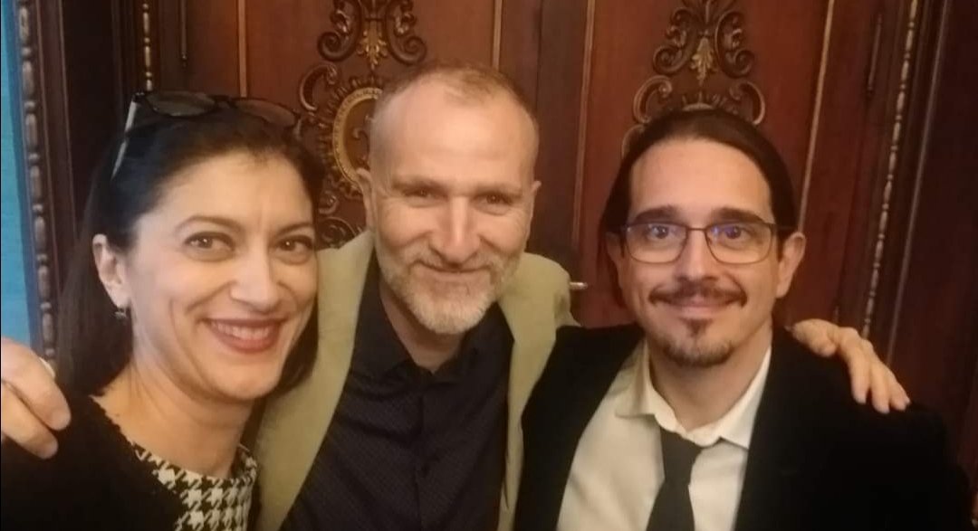 Reconozco que me he emocionado al darme cuenta de que un día como hoy hace 5 años <a href="/el_radioscopio/">El Radioscopio</a> recogía el Premio Andalucía de Periodismo. 🥹
No podíamos estar más felices ese día Emilio García <a href="/iaa_csic/">IAA-CSIC</a> <a href="/Josemialvareste/">José Miguel Alvarez</a> y yo.