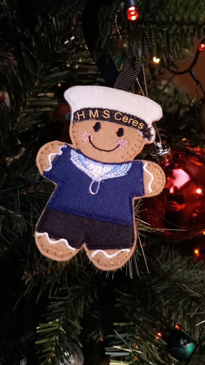 HMS CERES is getting ready for Christmas. We wish all of our friends, families, and supporters, a Merry Christmas and a Happy New Year! @RNReserve.