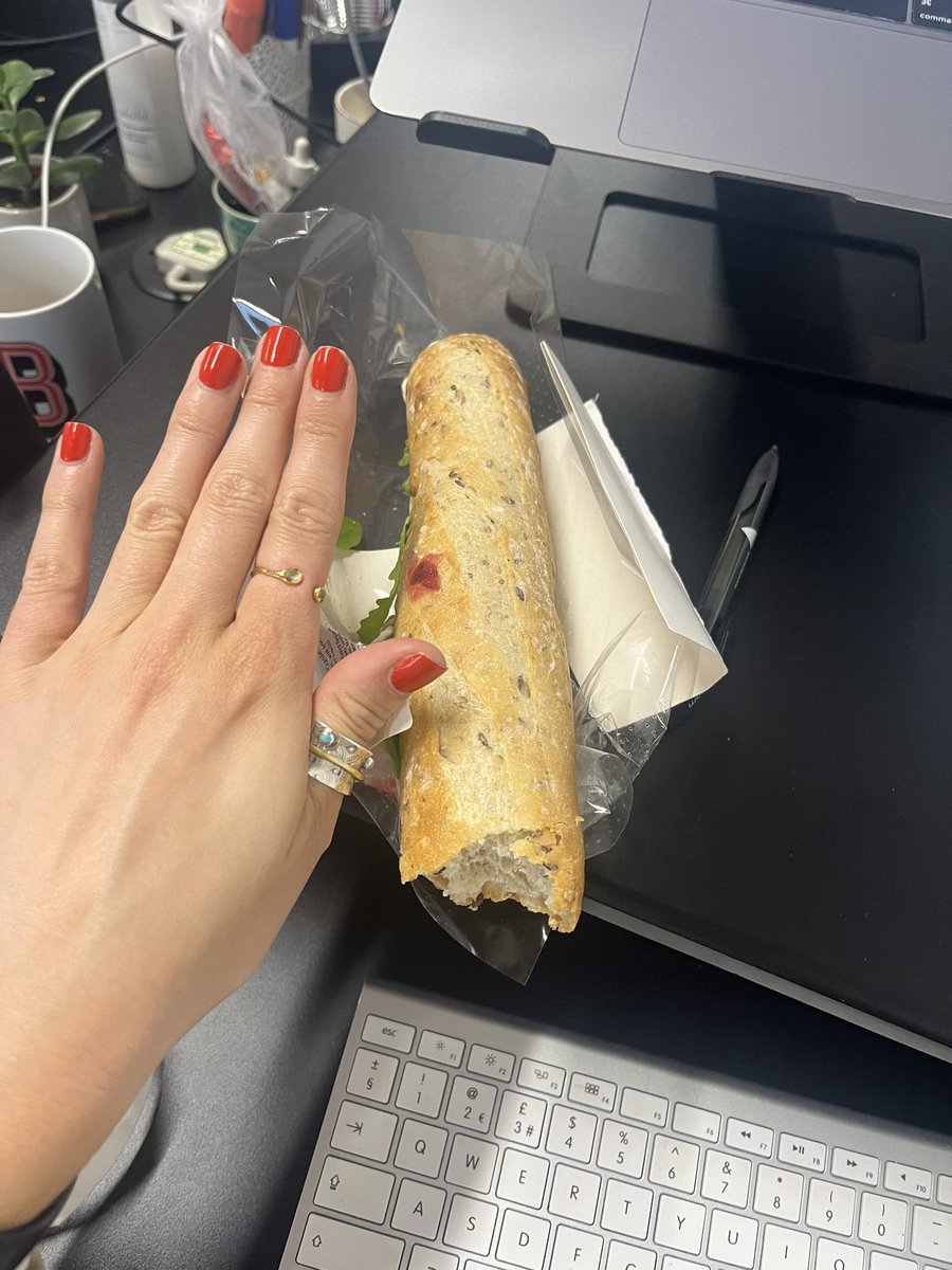 _BellaRobinson's tweet photo. Love how my “baguette” from @pret looks like a breadstick yet their prices are higher than ever… #pret https://t.co/UclW9BFsaT
