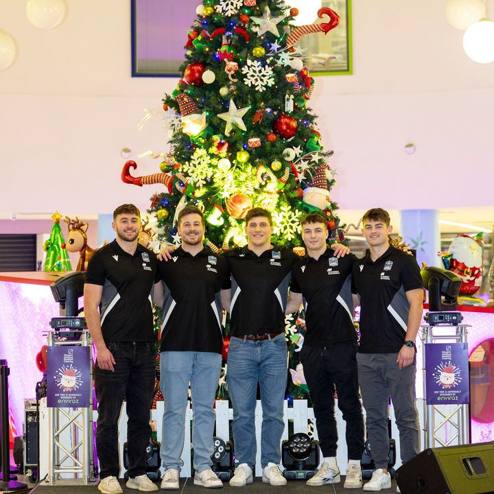 Come down to @gch_charity's main store and Pop Up shop 2-5pm tomorrow, and you'll be served by Glasgow Warriors! 💪 Why not take advantage of Glasgow Children's Hospital Charity's fabulous gift wrapping service whilst you're at it? 😍