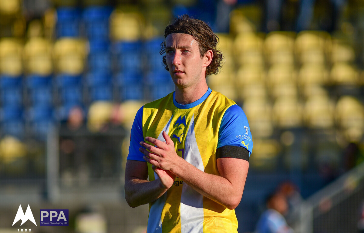 🟡 Donnellan To Depart

Shaun Donnellan will leave Torquay United AFC on January 1st, with the defender joining Scottish Premier League side Livingston.

👉 tinyurl.com/yc3bep7w

#tufc