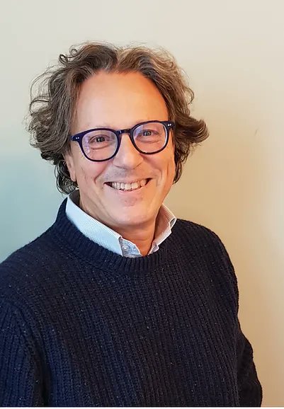 Meet @ParianteLab, WP8 leader in #HappyMumsProject🤰🧠.As an experienced clinician, he will guide the development of the AI-powered tool for personalized prediction and prevention in pregnancy, assessing its usability in the clinical setting #perinatalmentalhealth #horizonproject