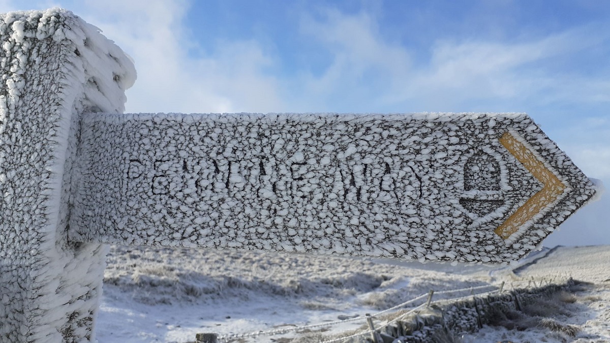 Whether it's a walk over the holiday period or an adventure in 2024, you'll find heaps of information to help you explore the #pennineway #nationaltrail here👉nationaltrail.co.uk/en_GB/trails/p…
Wishing everyone a wonderful festive season and a happy New Year ☃️
(📷 Martyn Sharp)