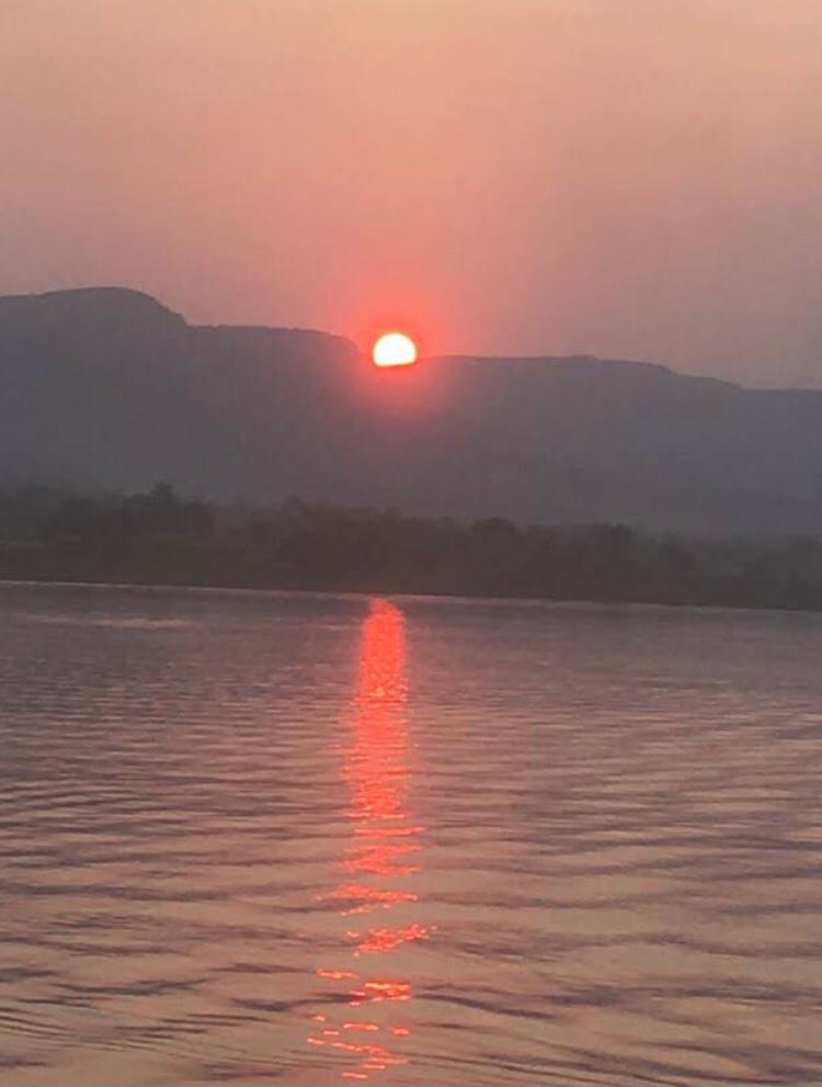 TimelessSpaces3's tweet photo. Evening bliss 
#sunsetphotography
#Diveagar 
Camera S23 Ultra
Photographer
#मैं_खुद ❤️❣️ https://t.co/LjxE0NRFSA