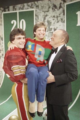 NUMBER 9
Every year on my Facebook I use to do a holiday top 10. Well now I'm here on X so let me continue a tradition. My favorite holiday moments. -NUMBER 9
#1980s #HolidaySpecial #BobHope #DougFlutie #MaryLouRetton