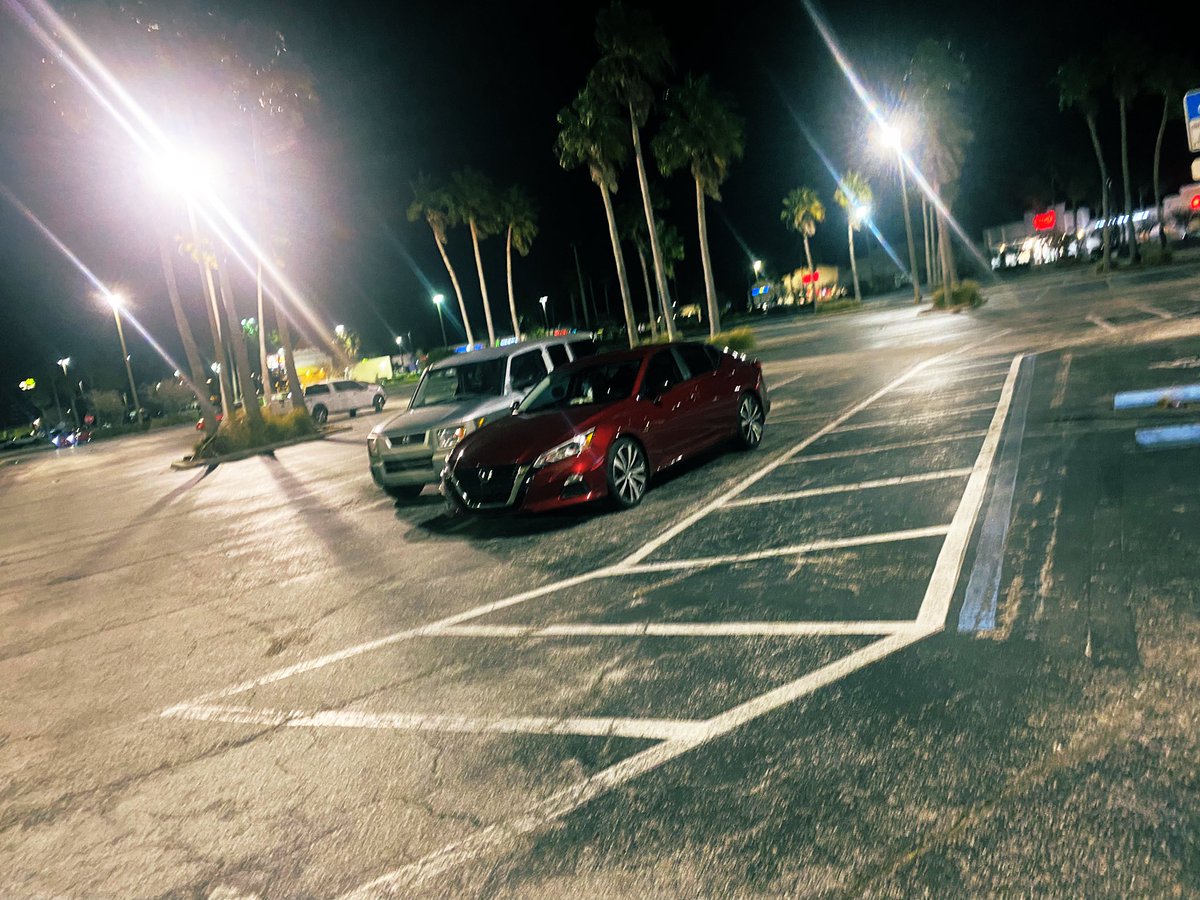 SilentMomentos's tweet image. Ayooooo both shitboxes Next to each other.

#Car #shitbox