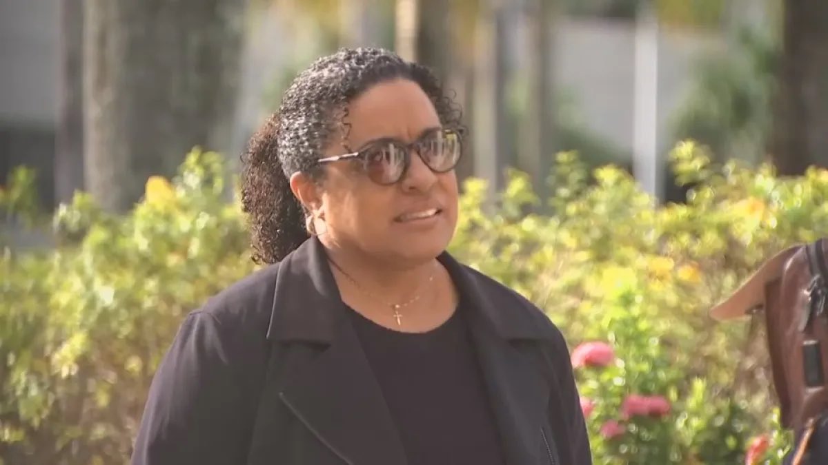 PopAlertas's tweet image. 🚨 Se pospone hasta nuevo aviso juicio de política puertorriqueña acusada de corrupción Tata Charbonier.