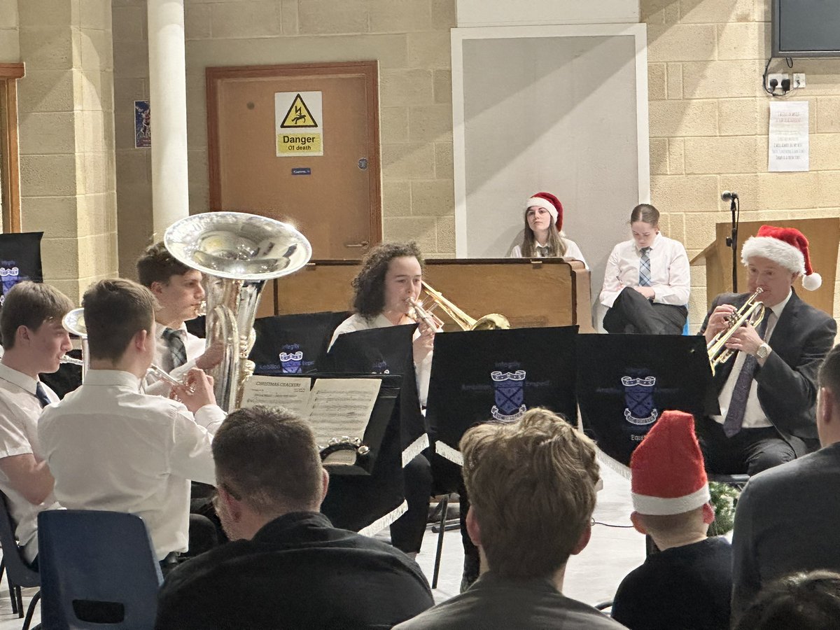 #christmasconcert Chryston High brass ensemble with some Christmas classics.