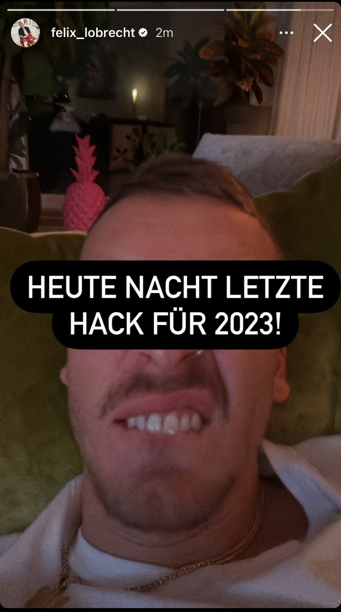 Zum Glück nur eine kurze Pause 🥺 Übrigens ist Felix jetzt auch auf Threads, also kommt rüber 💦