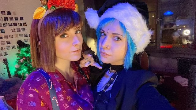 We are live! Starting soon🎄✨
#maxandchloechristmas 

Join us for Christmas dinner now!! ^^
twitch.tv/thew0ndertwins

#lifeisstrange #lifeisstrangegame #lis #pricefield #chloeprice #maxcaulfield #thehighseas ?? :0