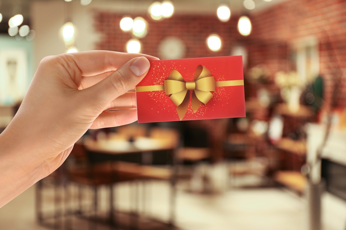 Gift cards are for gifts, not for payments. Anyone requesting gift cards as a form of payment should not be trusted. Learn more about protecting yourself from scams and fraud: antifraudcentre-centreantifraude.ca/features-vedet… #kNOwfraud #showmetheFRAUD #BeScamSmart