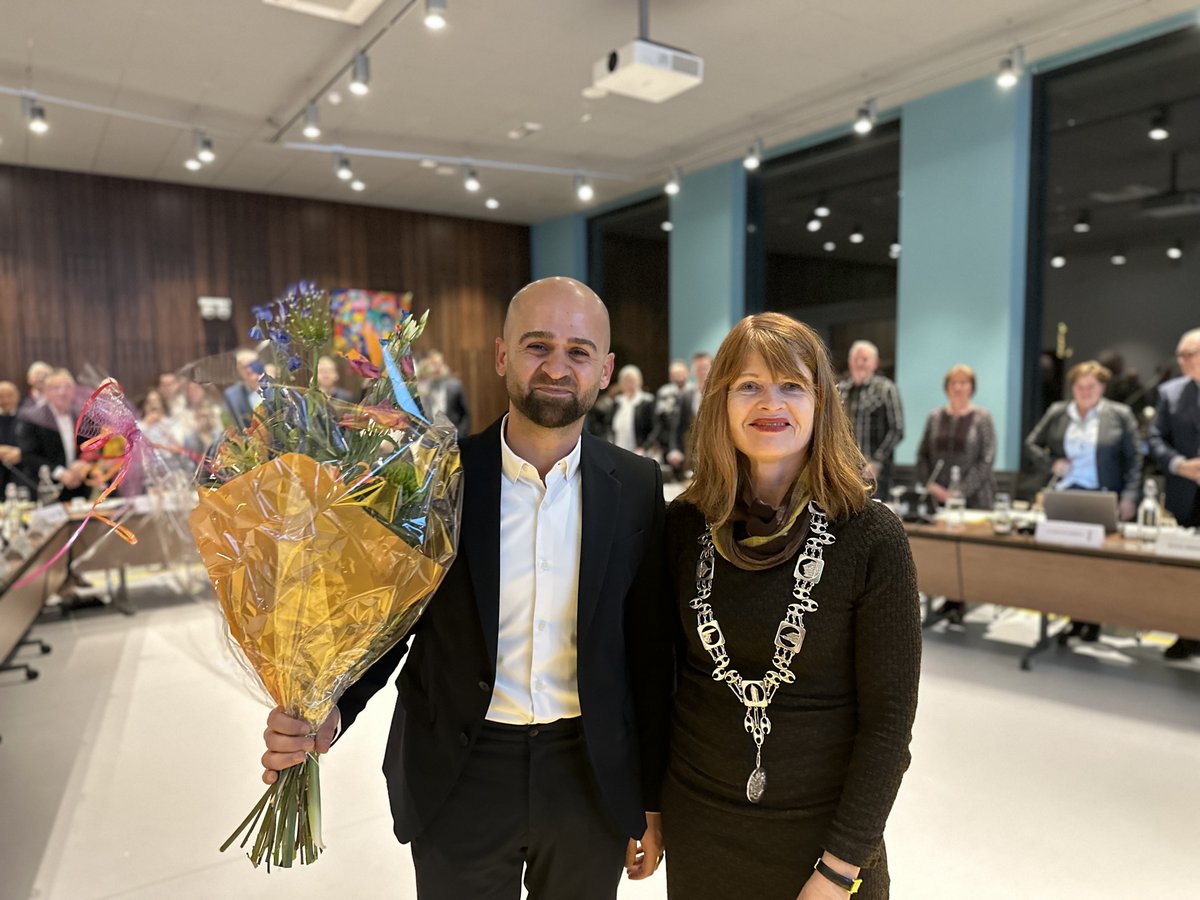De gemeenteraad van #Losser wenst de heer Milad Lahdo als nieuwe wethouder van de <a href="/GemeenteLosser/">Gemeente Losser</a> veel succes! 💐

#RaadLosser