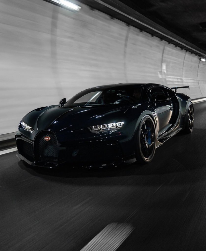Bugatti Chiron 😈