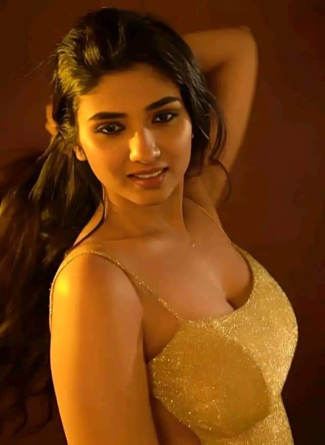 GBuA0zbW4AAiTak?format=jpg&name=900x900