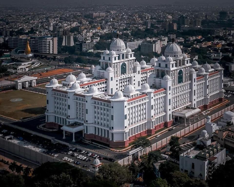AslamEngg's tweet photo. @Telangana @secretariat Excellent View https://t.co/GjDKlfEHRl