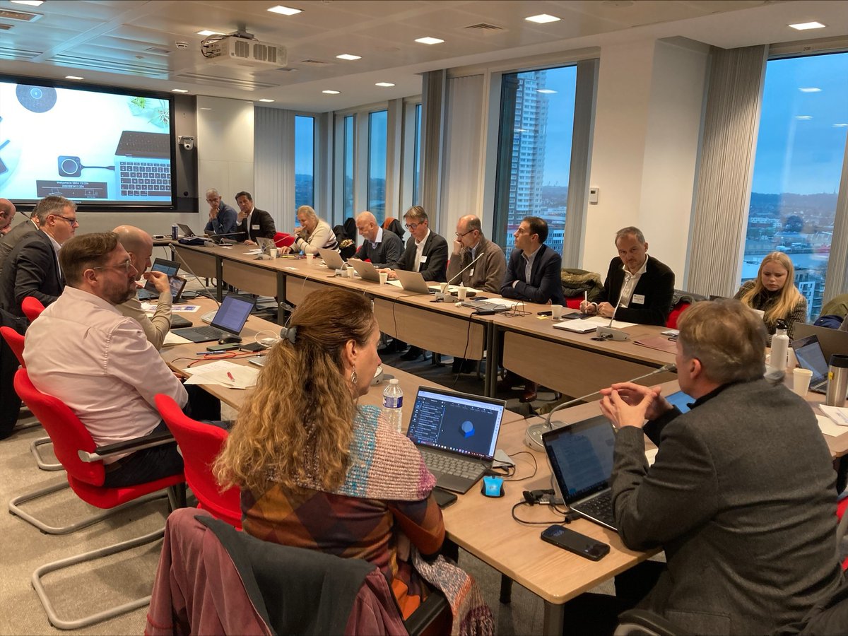 📢#BEYONDNewsAlert ⚡
Haris Kontoes, Research Director of NOA & Scientific Director of @beyond_center with BEYOND team Alexia Tsouni & Mariza Kaskara, Research Associates are participating at the kick off meeting of the 🆕 EU funded programme, #EuroGEO Secretariat, in Brussels.