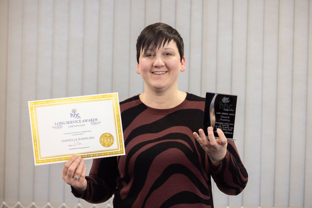 LONG SERVICE AWARD 🥇 

Last week Danielle Roehling received her 10 years long service award for her service with HHC! 

I think we can speak for all of the people she has provided care to and her colleagues by simply saying…

“Thank you Danielle” 👏