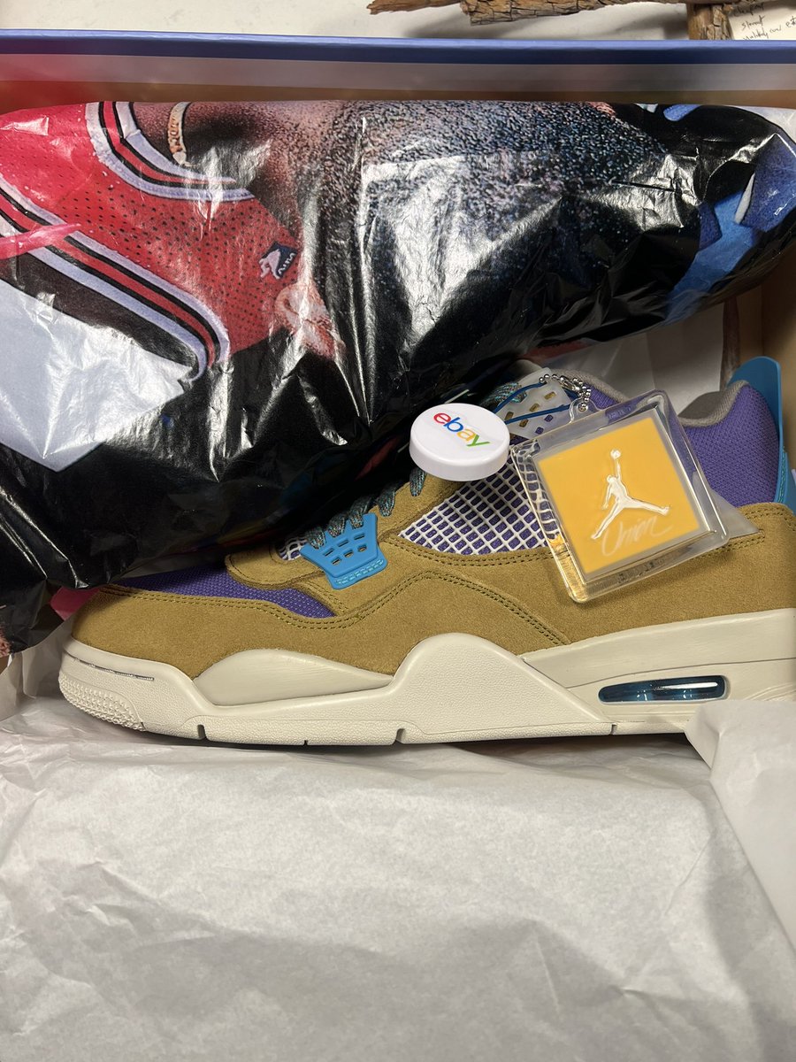 Is this a DS #unionlosangeles Jordan 4 from @ebaysneakers #topstar ? Yes, yes it is.