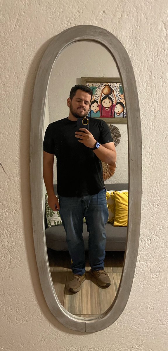 hflosv's tweet image. Enero             |||        Diciembre
 
Ha sido un año interesante 💪🏼