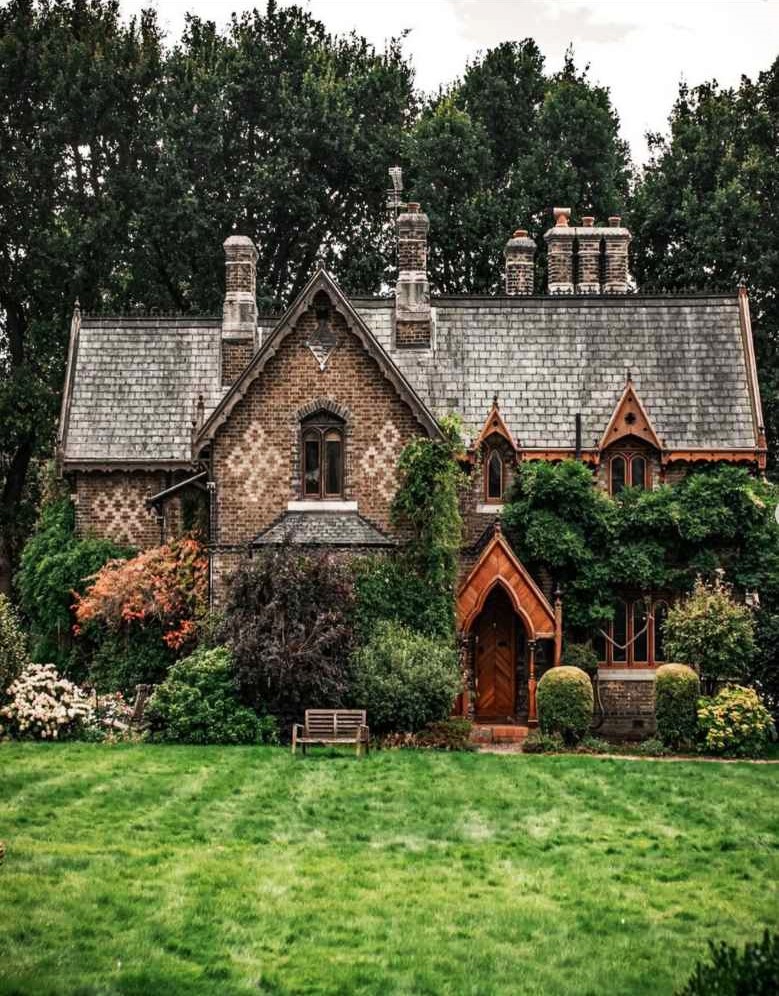 I Could Soooo Live Here ~ in Highgate in London, UK. A gated community of 12 homes.  Built by Baroness Burnett Coutts in 1865, She was friends with Charles Dickens who helped her design the VIctorian Gothic home. 

#highgate #london #beautifulhome #victoriangothic #charlesdickens