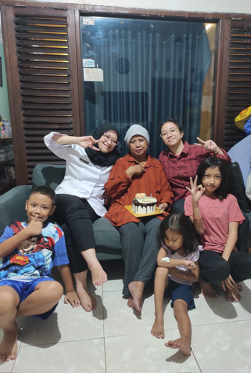 gomibak018's tweet photo. one year ago.. 
never expected it was your last birthday. 
till we meet again in Jannah, InsyaAllah❤ https://t.co/ZiyEZrBESt