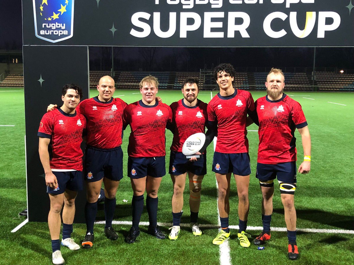 💙 DELTA vs BOHEMIAN WARRIORS💛

Dit weekend speelden maar liefst 6 DIOKKERS mee in het het Delta team vs Bohemian Warriors in de Rugby Europe Supercup, 55 – 3 voor Delta!  💪🏽

Mees, Robin, Max, Jake, Sem en Niels speelden mee⚡

 #trots #respect #rugby #altijdsamen 🤩